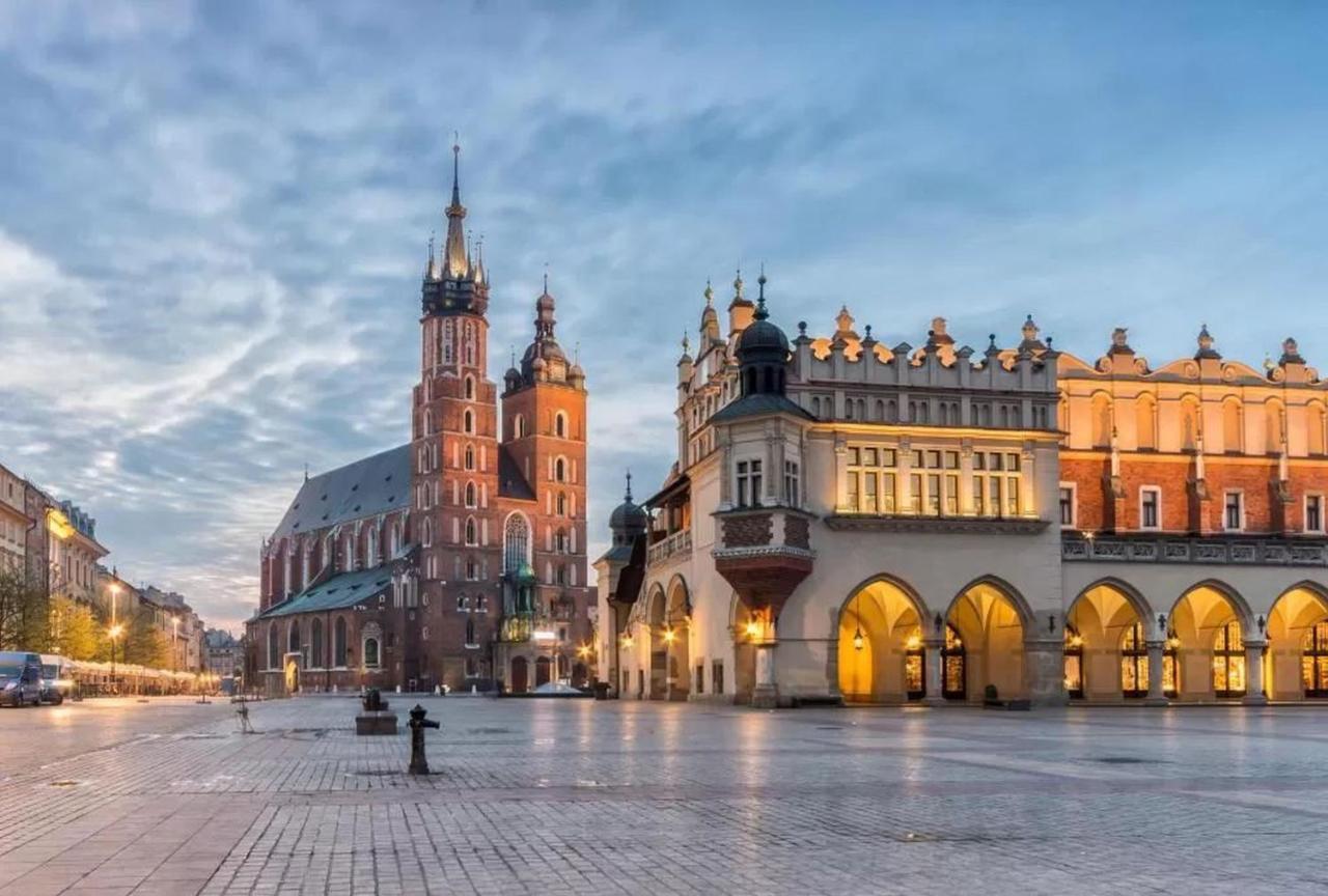 Amen Aparthotel Residence Krakow Luaran gambar