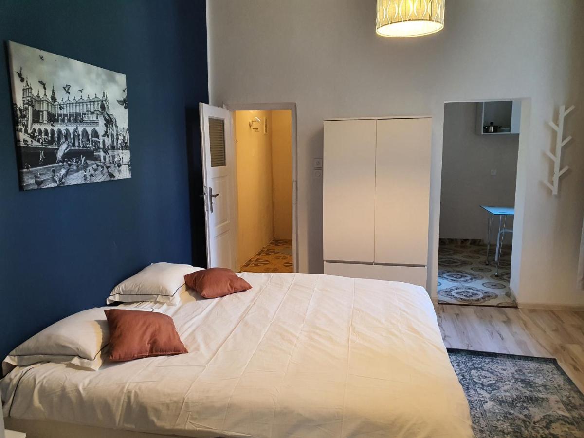 Amen Aparthotel Residence Krakow Luaran gambar