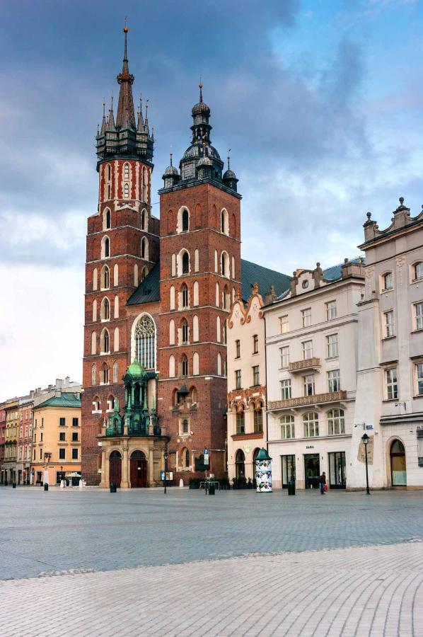 Amen Aparthotel Residence Krakow Luaran gambar